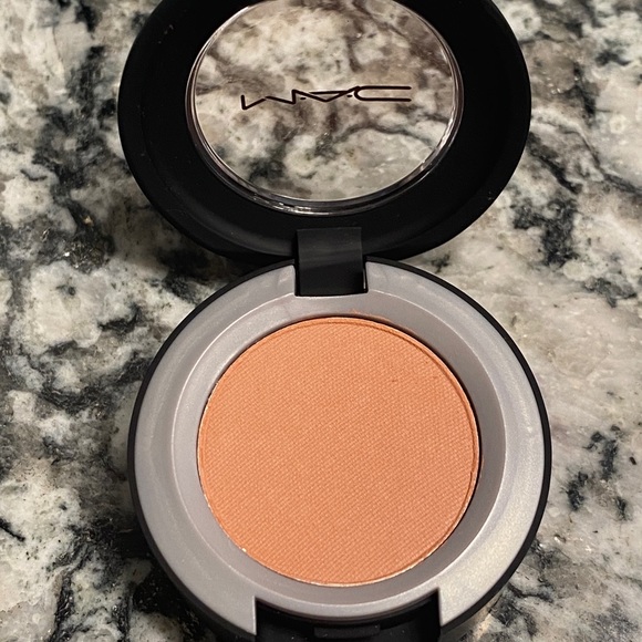 MAC My Tweedy eyeshadow NEW .05oz. - Picture 3 of 9